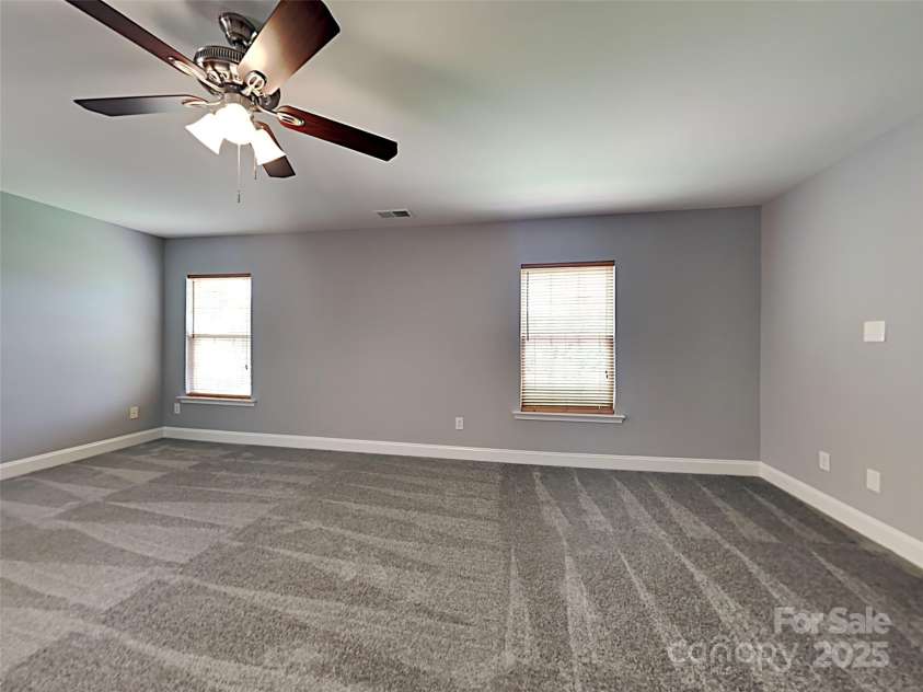 8924 Oransay Way, Charlotte, NC 28278.  MLS# CAR4277114, YatesRealty ID 25890. 