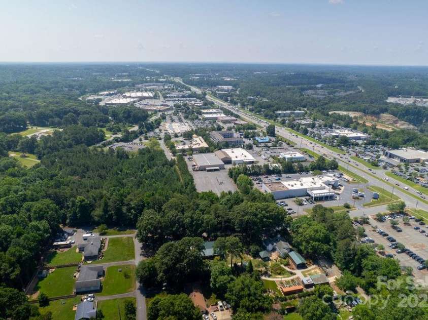 9032 Boyd Drive, Matthews, NC 28105.  MLS# CAR4281009, YatesRealty ID 25891. 