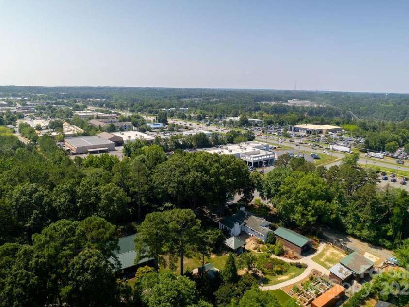 9032 Boyd Drive, Matthews, NC 28105.  MLS# CAR4281009, YatesRealty ID 25891. 