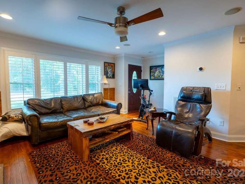 9032 Boyd Drive, Matthews, NC 28105.  MLS# CAR4281009, YatesRealty ID 25891. 