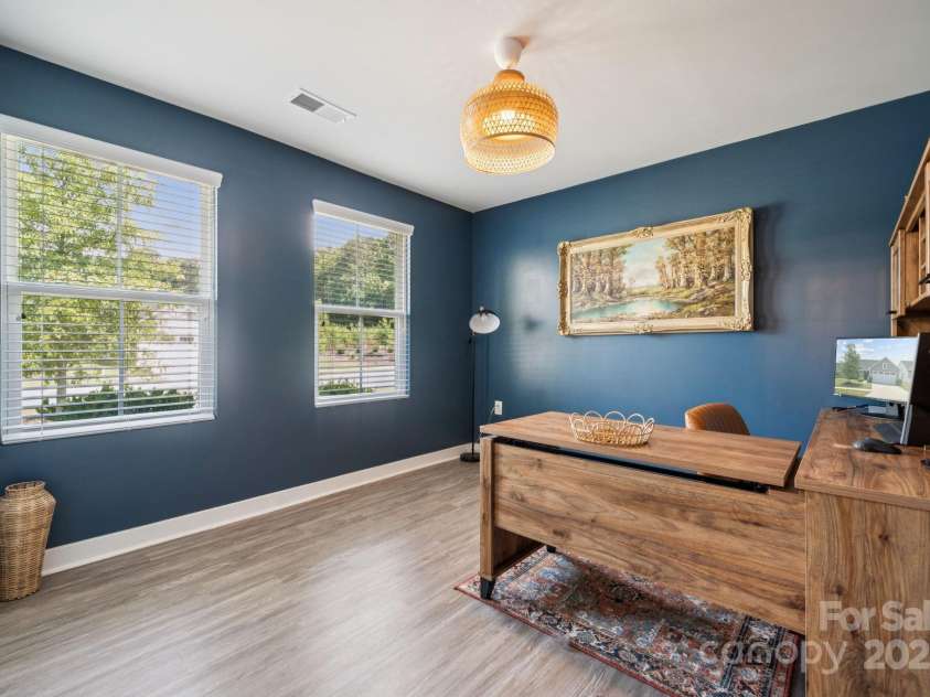 6013 Bellastead Drive, Charlotte, NC 28214.  MLS# CAR4279446, YatesRealty ID 25892. 