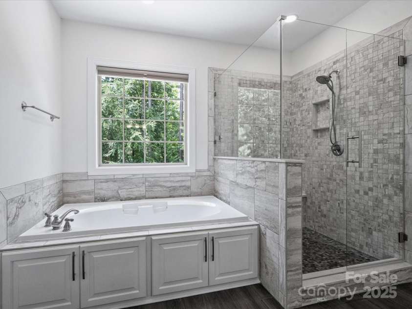 631 May Green Drive, Clover, SC 29710.  MLS# CAR4274368, YatesRealty ID 25894. Renovated Shower and Garden Tub