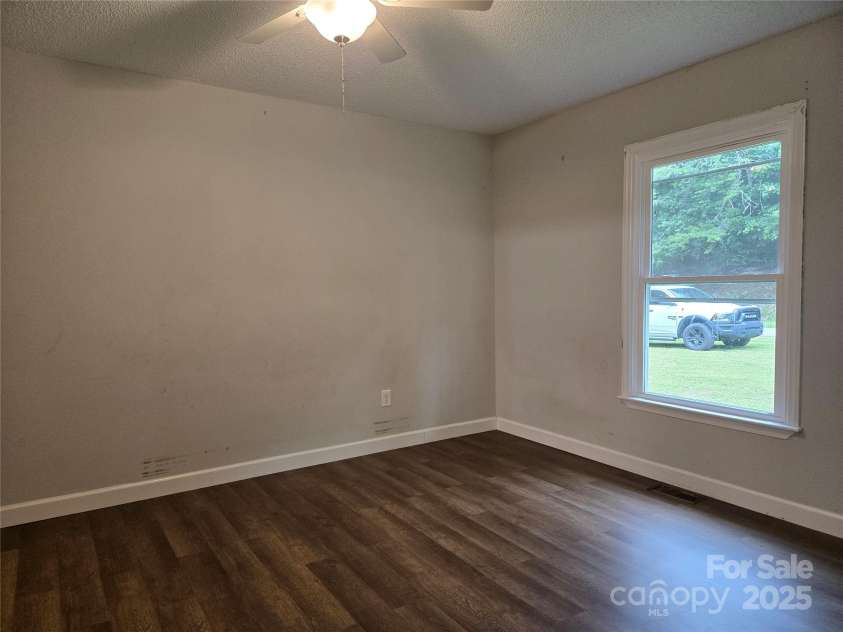 1373 Sunset Drive, North Wilkesboro, NC 28659.  MLS# CAR4275784, YatesRealty ID 25895. 