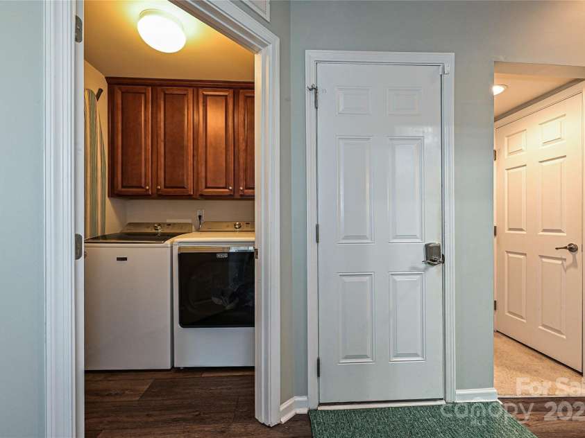 4018 Harmattan Drive, Denver, NC 28037.  MLS# CAR4259342, YatesRealty ID 25896. Laundry