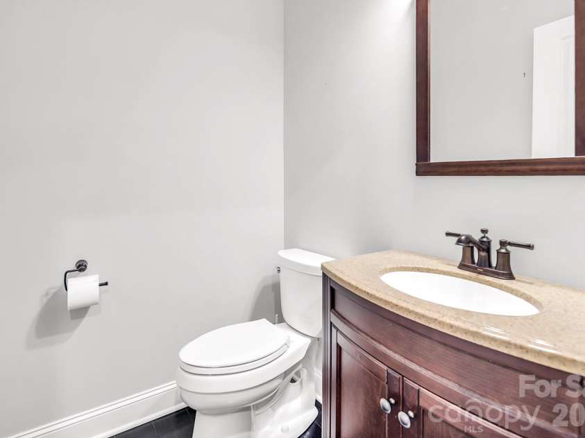 4097 Canopy Creek Drive, Denver, NC 28037.  MLS# CAR4373719, YatesRealty ID 25897. Half Bath