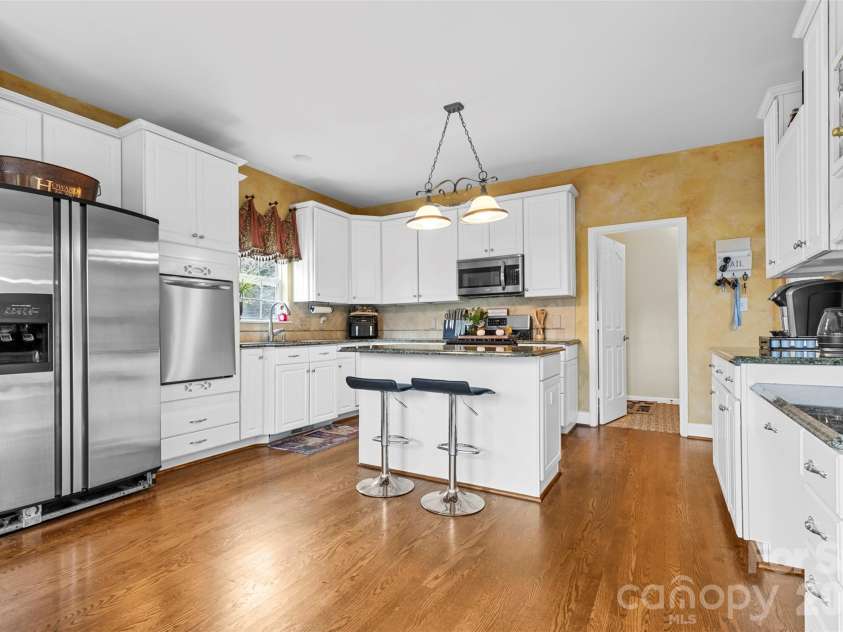 7710 Ninth Fairway Lane, Mint Hill, NC 28227.  MLS# CAR4382520, YatesRealty ID 25898. 