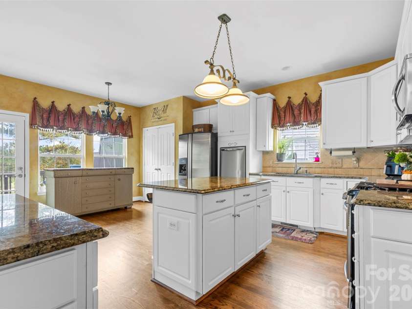 7710 Ninth Fairway Lane, Mint Hill, NC 28227.  MLS# CAR4382520, YatesRealty ID 25898. 
