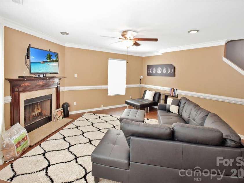 1249 Allegiance Drive, Charlotte, NC 28217.  MLS# CAR4376377, YatesRealty ID 25899. 
