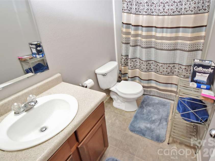1249 Allegiance Drive, Charlotte, NC 28217.  MLS# CAR4376377, YatesRealty ID 25899. 