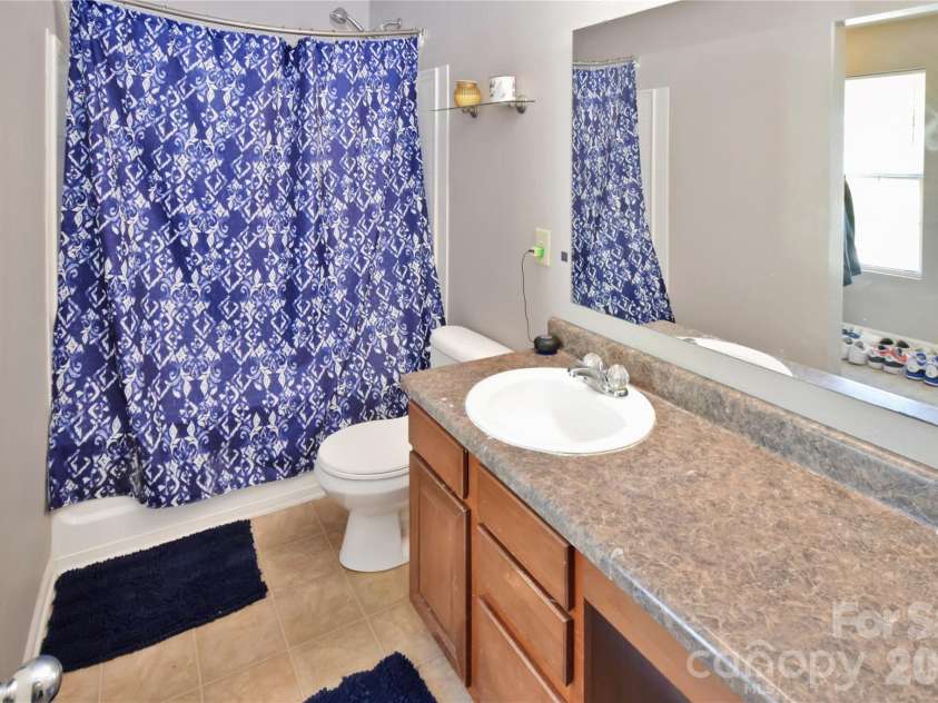 1249 Allegiance Drive, Charlotte, NC 28217.  MLS# CAR4376377, YatesRealty ID 25899. 