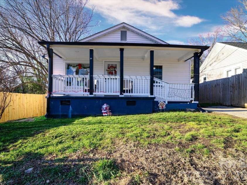 98 Ring Avenue, Concord, NC 28025.  MLS# CAR4330948, YatesRealty ID 25899. 