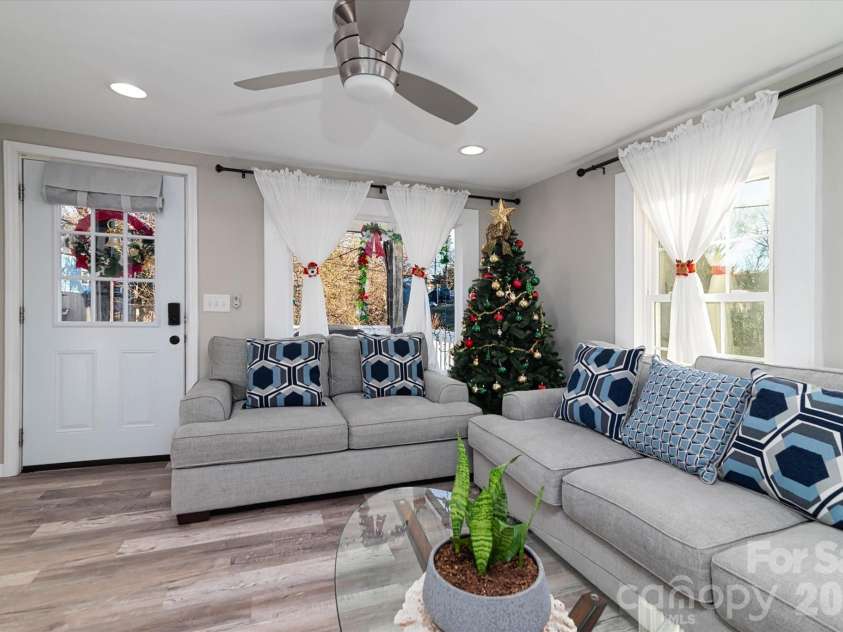 98 Ring Avenue, Concord, NC 28025.  MLS# CAR4330948, YatesRealty ID 25899. 