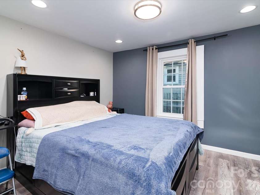 98 Ring Avenue, Concord, NC 28025.  MLS# CAR4330948, YatesRealty ID 25899. 