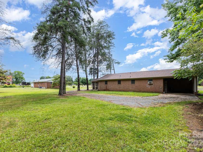 925 Rock Grove Church Road, Salisbury, NC 28146.  MLS# CAR4264376, YatesRealty ID 259. 