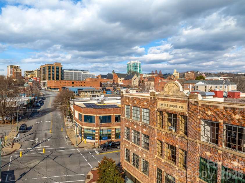 100 Coxe Avenue, Asheville, NC 28801.  MLS# CAR4335488, YatesRealty ID 2590. 