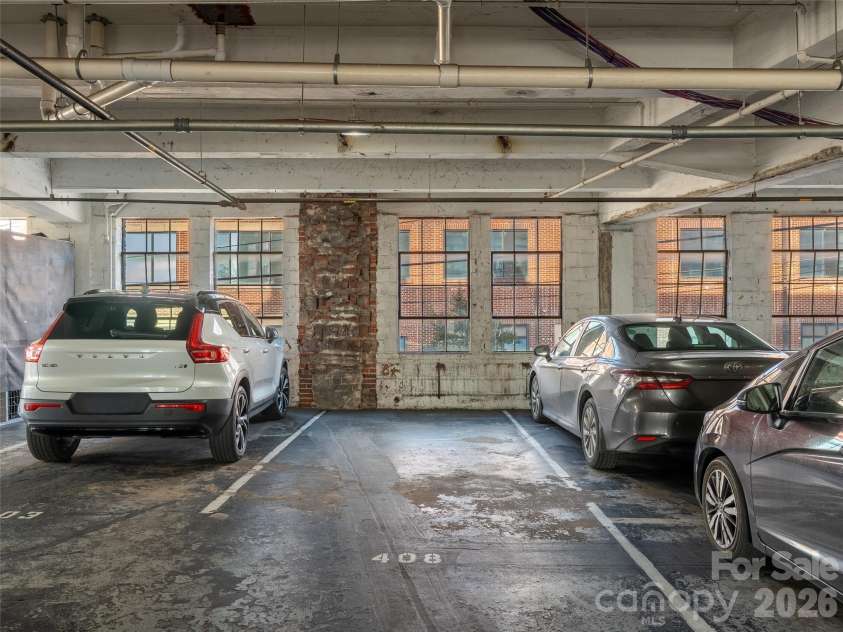 100 Coxe Avenue, Asheville, NC 28801.  MLS# CAR4335488, YatesRealty ID 2590. 