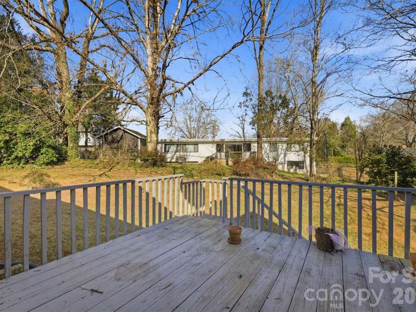 1750 10th Street Court, Hickory, NC 28601.  MLS# CAR4335342, YatesRealty ID 2590. 