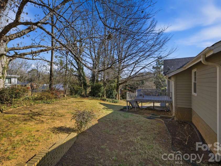 1750 10th Street Court, Hickory, NC 28601.  MLS# CAR4335342, YatesRealty ID 2590. 