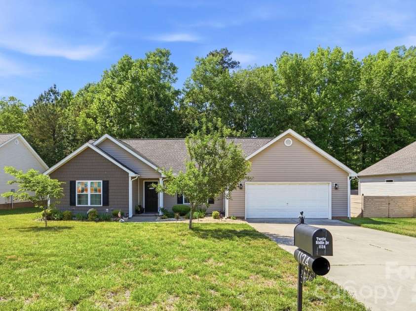 1124 Turtle Ridge Drive, Monroe, NC 28110.  MLS# CAR4372125, YatesRealty ID 25900. Turtle Ridge