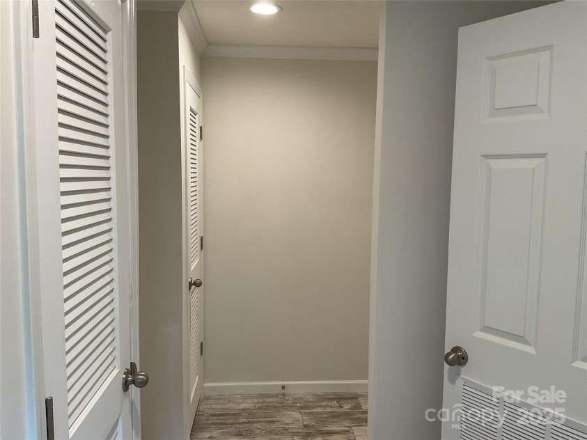 130 Zircon Drive, Statesville, NC 28625.  MLS# CAR4271102, YatesRealty ID 25900. 