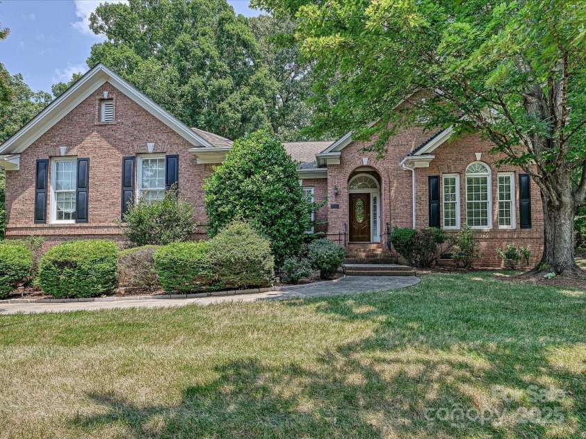 10638 Moss Mill Lane, Charlotte, NC 28277.  MLS# CAR4279398, YatesRealty ID 25901. 