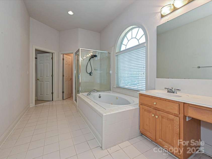 10638 Moss Mill Lane, Charlotte, NC 28277.  MLS# CAR4279398, YatesRealty ID 25901. 