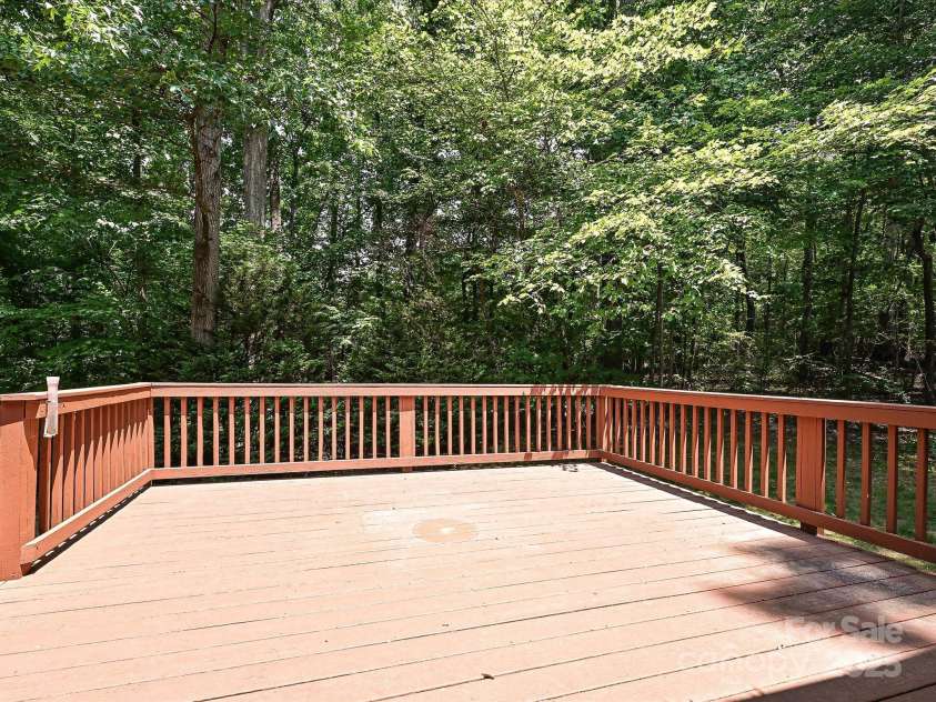 10638 Moss Mill Lane, Charlotte, NC 28277.  MLS# CAR4279398, YatesRealty ID 25901. 