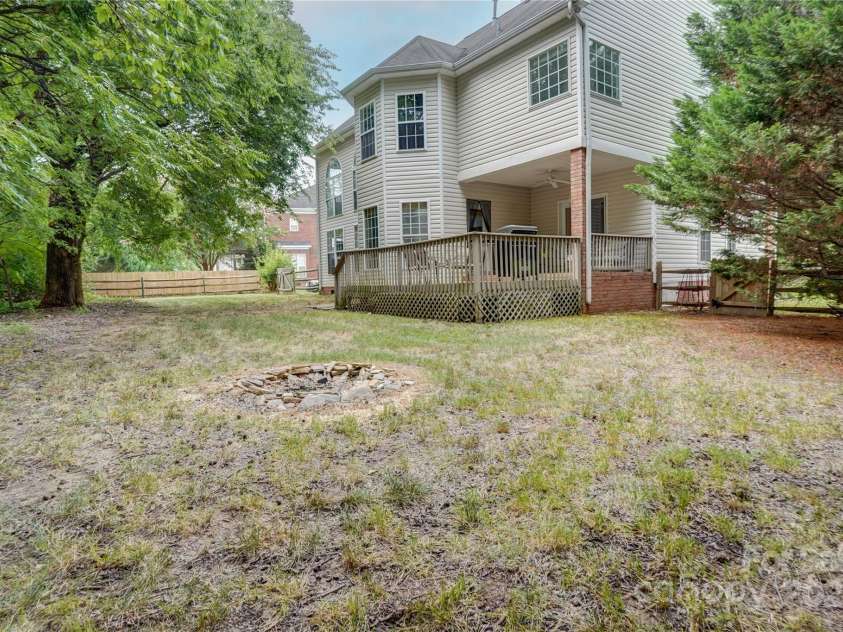 7786 Windsor Forest Place, Harrisburg, NC 28075.  MLS# CAR4274261, YatesRealty ID 25903. 