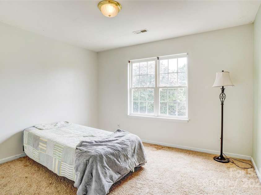 7786 Windsor Forest Place, Harrisburg, NC 28075.  MLS# CAR4274261, YatesRealty ID 25903. 