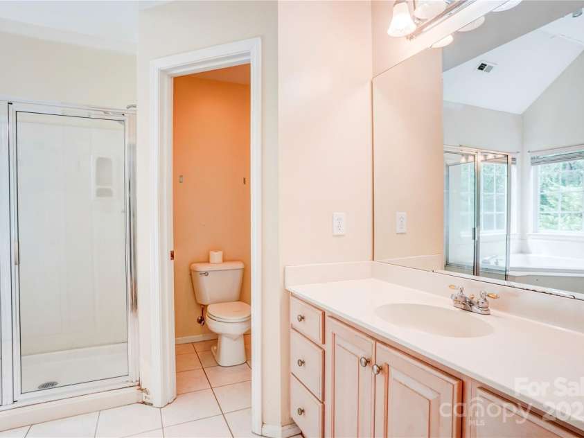 7786 Windsor Forest Place, Harrisburg, NC 28075.  MLS# CAR4274261, YatesRealty ID 25903. 