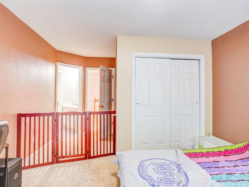 7786 Windsor Forest Place, Harrisburg, NC 28075.  MLS# CAR4274261, YatesRealty ID 25903. 