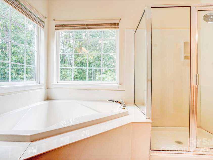 7786 Windsor Forest Place, Harrisburg, NC 28075.  MLS# CAR4274261, YatesRealty ID 25903. 