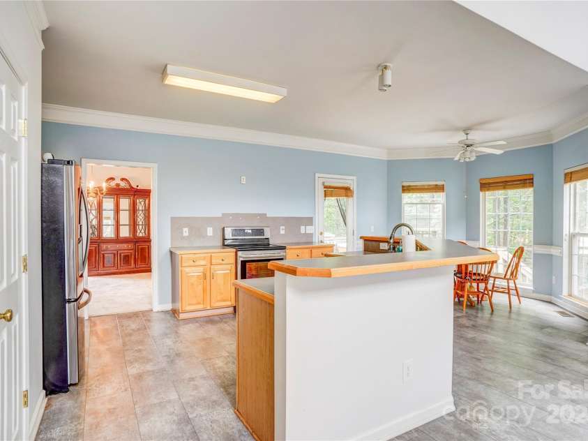 7786 Windsor Forest Place, Harrisburg, NC 28075.  MLS# CAR4274261, YatesRealty ID 25903. 