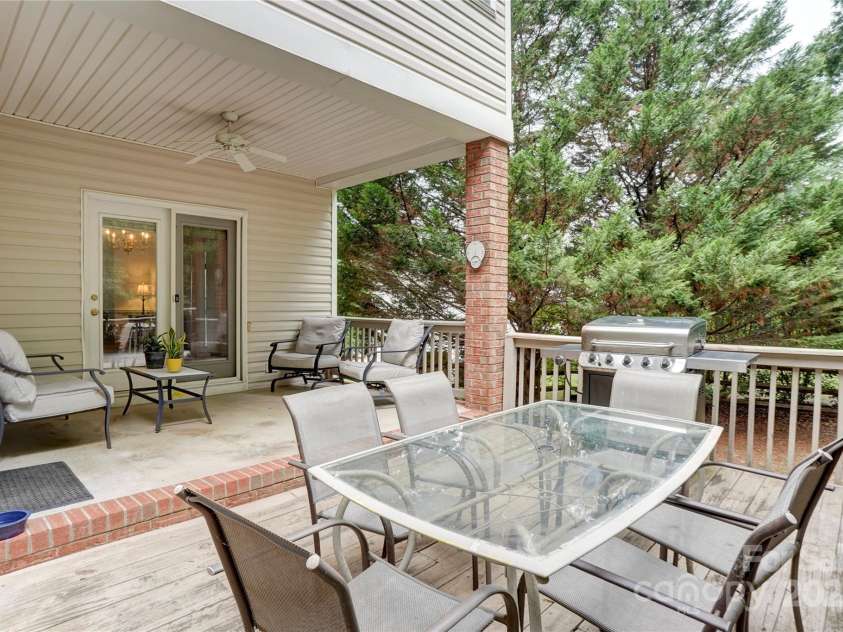 7786 Windsor Forest Place, Harrisburg, NC 28075.  MLS# CAR4274261, YatesRealty ID 25903. 