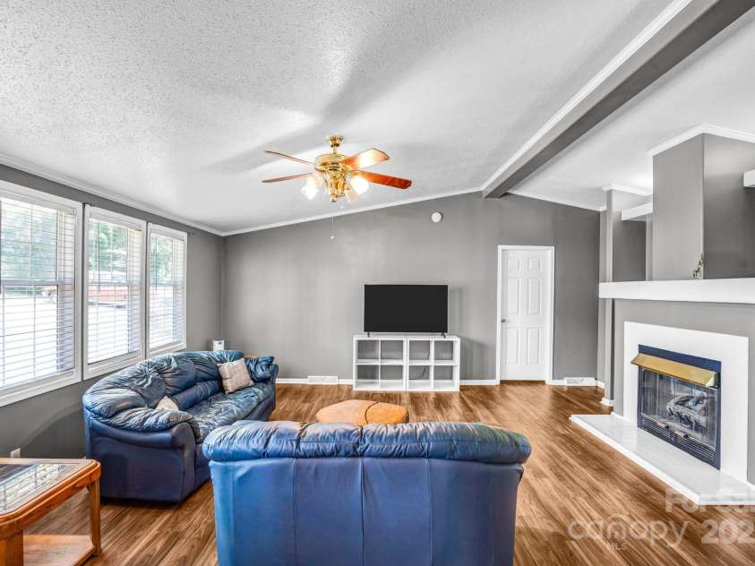 10230 Hagers Road, Huntersville, NC 28078.  MLS# CAR4252022, YatesRealty ID 25904. 