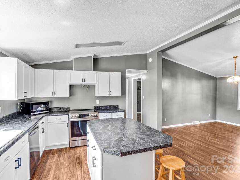 10230 Hagers Road, Huntersville, NC 28078.  MLS# CAR4252022, YatesRealty ID 25904. 