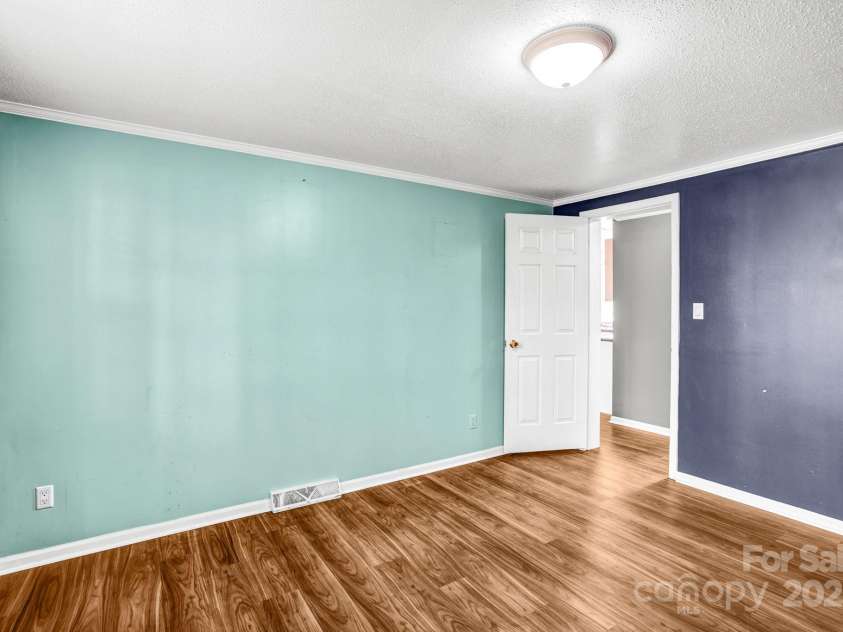 10230 Hagers Road, Huntersville, NC 28078.  MLS# CAR4252022, YatesRealty ID 25904. 