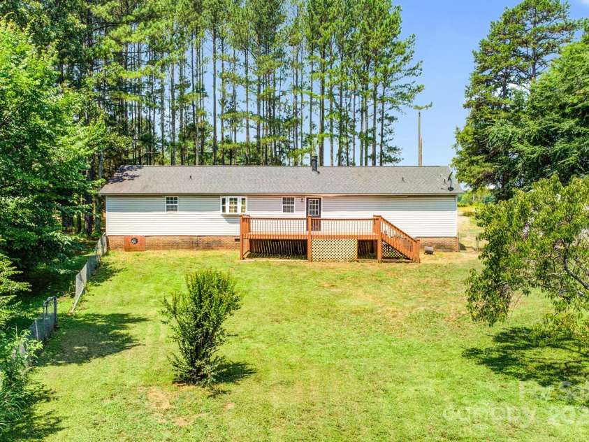 10230 Hagers Road, Huntersville, NC 28078.  MLS# CAR4252022, YatesRealty ID 25904. 