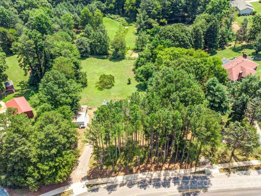 10230 Hagers Road, Huntersville, NC 28078.  MLS# CAR4252022, YatesRealty ID 25904. 