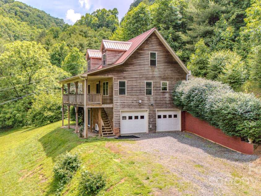 8851 Grapevine Road, Marshall, NC 28753.  MLS# CAR4269482, YatesRealty ID 25905. 