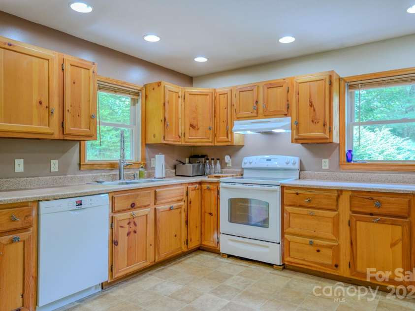 8851 Grapevine Road, Marshall, NC 28753.  MLS# CAR4269482, YatesRealty ID 25905. 