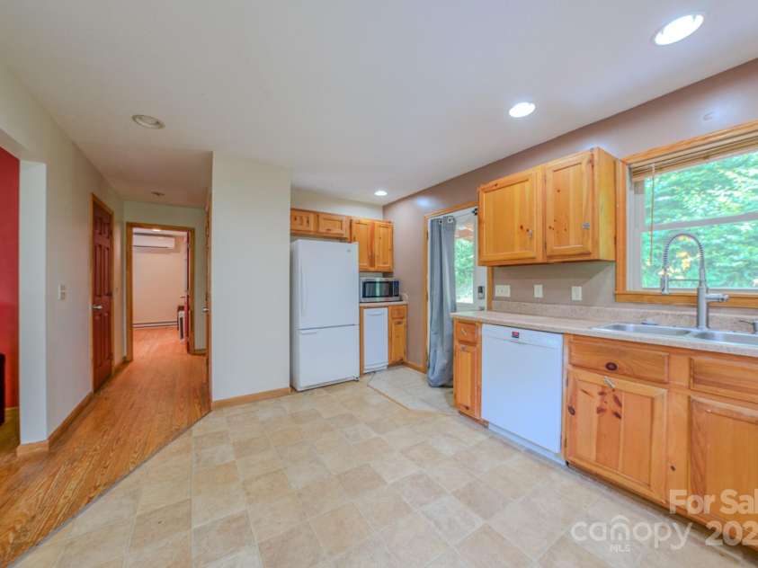 8851 Grapevine Road, Marshall, NC 28753.  MLS# CAR4269482, YatesRealty ID 25905. 