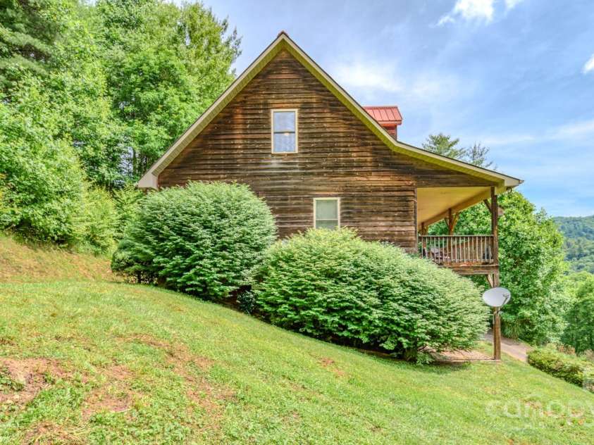 8851 Grapevine Road, Marshall, NC 28753.  MLS# CAR4269482, YatesRealty ID 25905. 