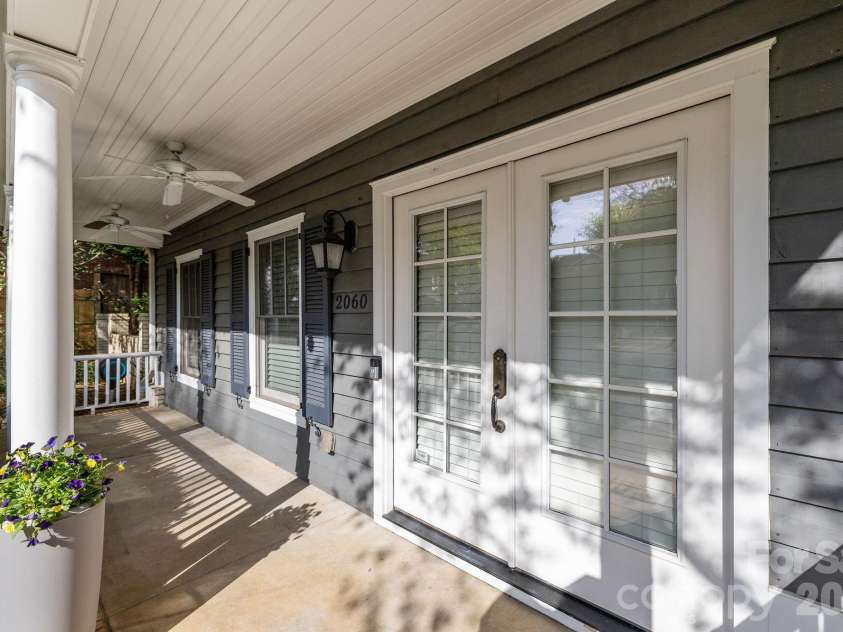 2060 Euclid Avenue, Charlotte, NC 28203.  MLS# CAR4364352, YatesRealty ID 25907. 