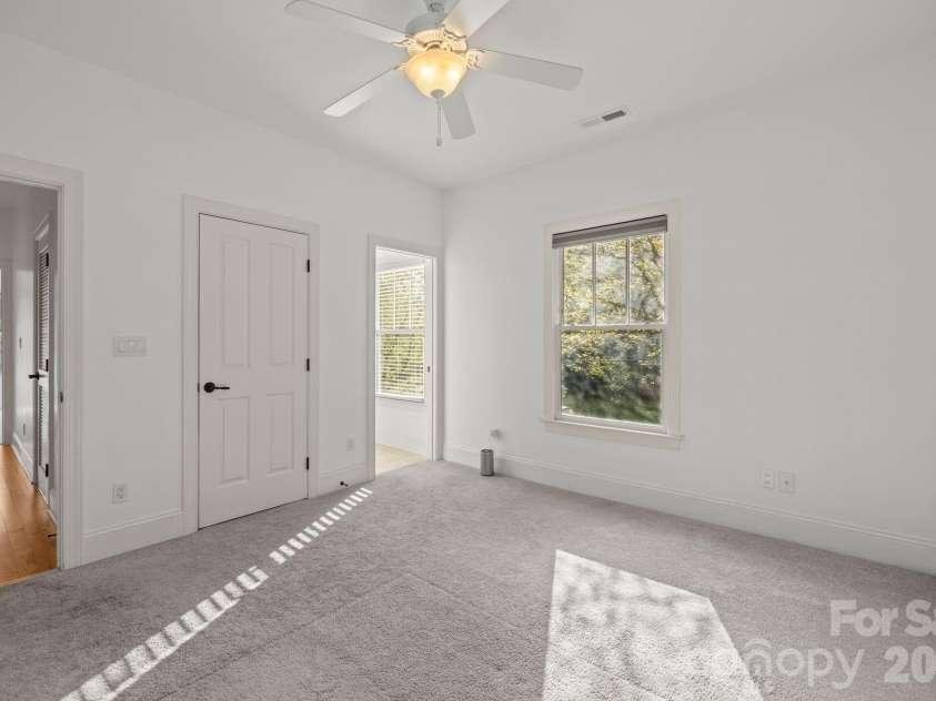 2060 Euclid Avenue, Charlotte, NC 28203.  MLS# CAR4364352, YatesRealty ID 25907. Bedroom 2