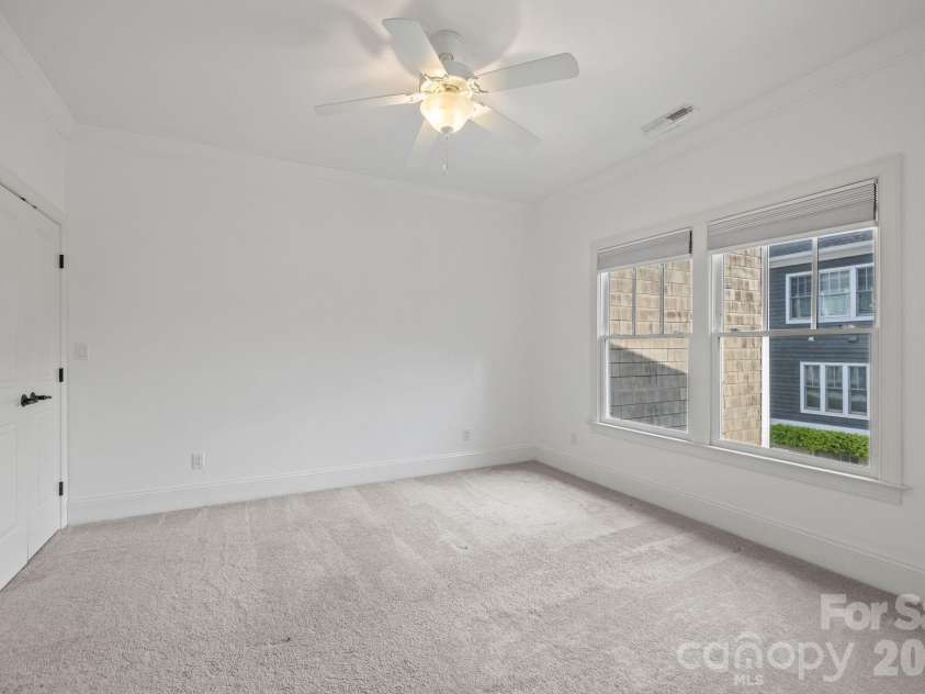 2060 Euclid Avenue, Charlotte, NC 28203.  MLS# CAR4364352, YatesRealty ID 25907. Primary Bedroom