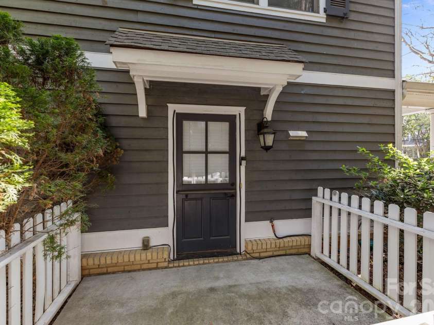 2060 Euclid Avenue, Charlotte, NC 28203.  MLS# CAR4364352, YatesRealty ID 25907. Side patio w/ gas grill line.