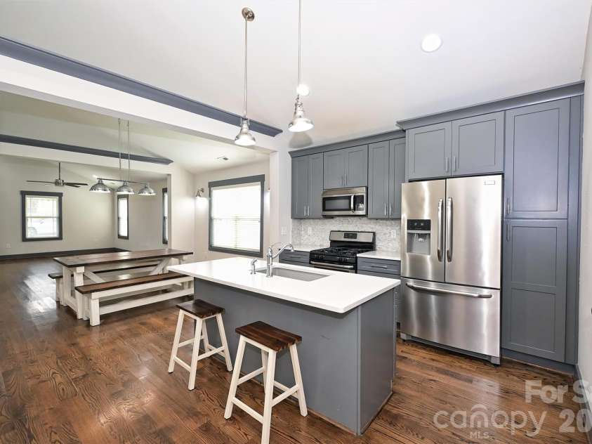 1833 Parson Street, Charlotte, NC 28205.  MLS# CAR4336730, YatesRealty ID 2591. 