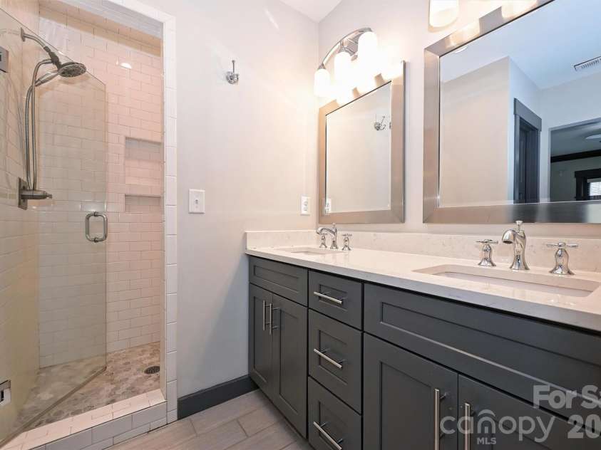 1833 Parson Street, Charlotte, NC 28205.  MLS# CAR4336730, YatesRealty ID 2591. 