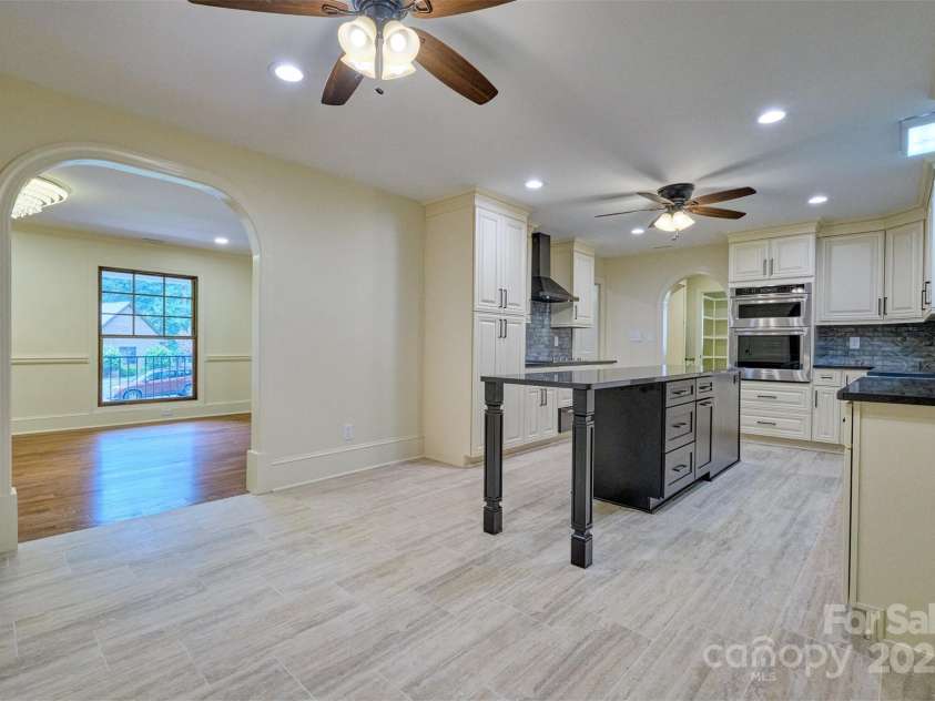 25 Fairway Ridge, Lake Wylie, SC 29710.  MLS# CAR4271554, YatesRealty ID 25910. 